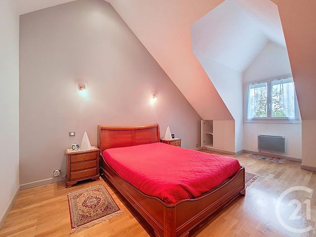 maison à vendre - 7 pièces - 160.9 m2 - CHENNEVIERES SUR MARNE - 94 - ILE-DE-FRANCE - Century 21 Cnt Immobilier