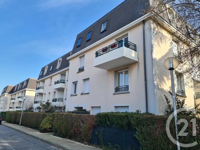 Appartement F2 à louer - 2 pièces - 44.3 m2 - PONTAULT COMBAULT - 77 - ILE-DE-FRANCE - Century 21 Cnt Immobilier