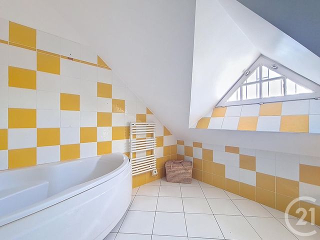 maison à vendre - 7 pièces - 179.0 m2 - CHENNEVIERES SUR MARNE - 94 - ILE-DE-FRANCE - Century 21 Cnt Immobilier