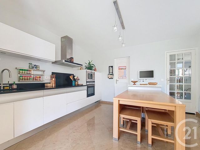 maison à vendre - 7 pièces - 179.0 m2 - CHENNEVIERES SUR MARNE - 94 - ILE-DE-FRANCE - Century 21 Cnt Immobilier