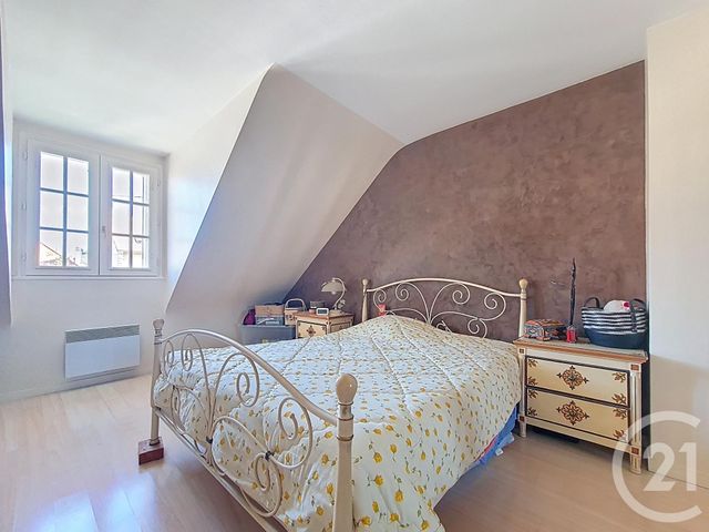 maison à vendre - 7 pièces - 179.0 m2 - CHENNEVIERES SUR MARNE - 94 - ILE-DE-FRANCE - Century 21 Cnt Immobilier