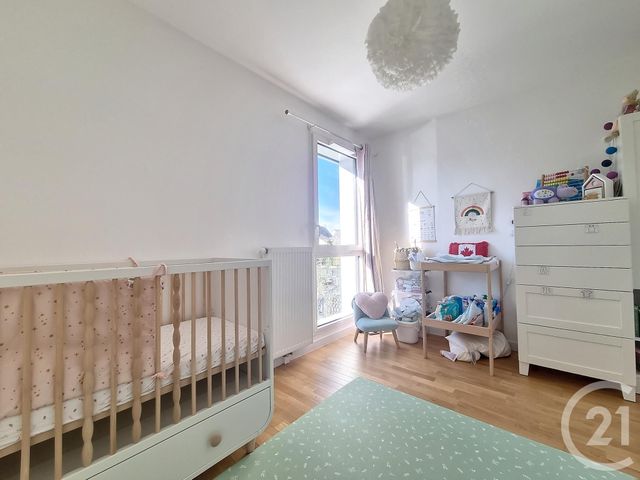 Afficher la photo en grand Appartement F3 à vendre - 3 pièces - 57.88 m2 - ORMESSON SUR MARNE - 94 - ILE-DE-FRANCE - Century 21 Cnt Immobilier