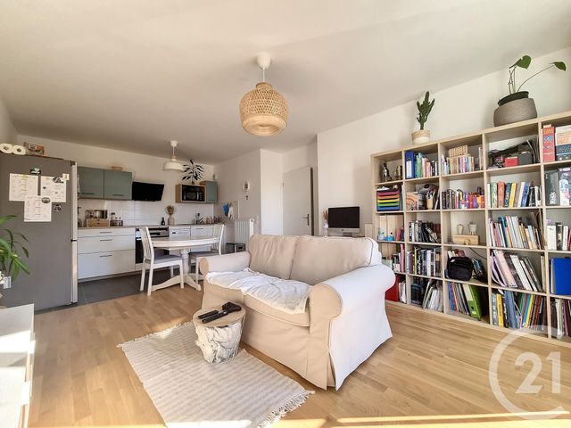 Afficher la photo en grand Appartement F3 à vendre - 3 pièces - 57.88 m2 - ORMESSON SUR MARNE - 94 - ILE-DE-FRANCE - Century 21 Cnt Immobilier