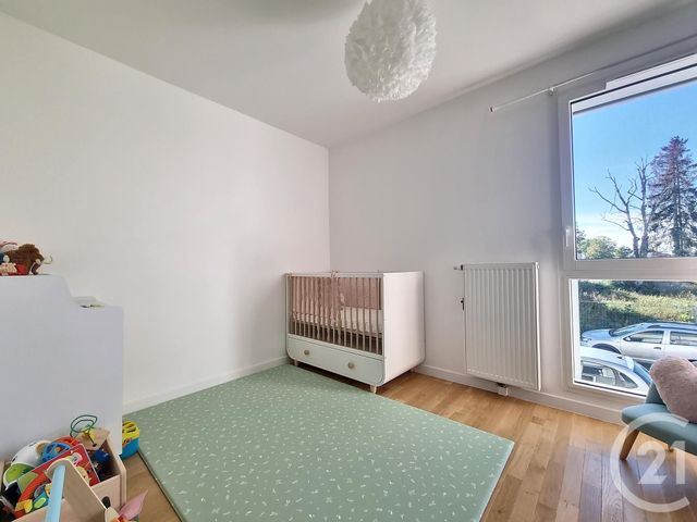 Afficher la photo en grand Appartement F3 à vendre - 3 pièces - 57.88 m2 - ORMESSON SUR MARNE - 94 - ILE-DE-FRANCE - Century 21 Cnt Immobilier