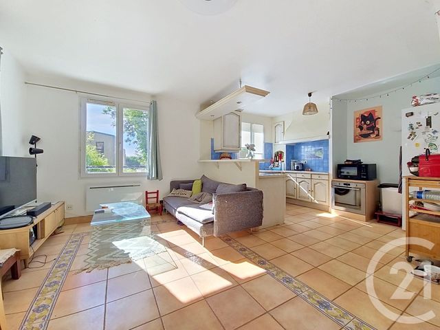 Appartement F4 à vendre - 4 pièces - 71.68 m2 - CHENNEVIERES SUR MARNE - 94 - ILE-DE-FRANCE - Century 21 Cnt Immobilier