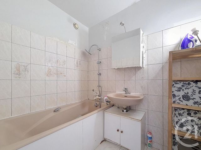 Appartement F4 à vendre - 4 pièces - 81.23 m2 - CHENNEVIERES SUR MARNE - 94 - ILE-DE-FRANCE - Century 21 Cnt Immobilier