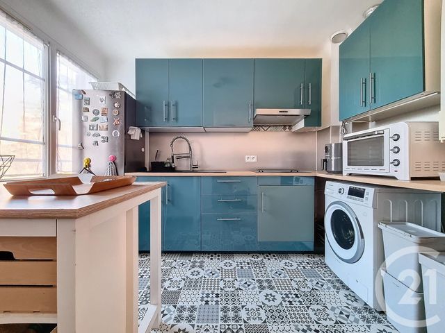 Appartement F4 à vendre - 4 pièces - 75.95 m2 - CHENNEVIERES SUR MARNE - 94 - ILE-DE-FRANCE - Century 21 Cnt Immobilier