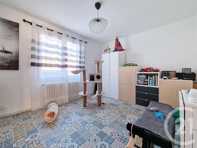 Appartement F4 à vendre - 4 pièces - 75.95 m2 - CHENNEVIERES SUR MARNE - 94 - ILE-DE-FRANCE - Century 21 Cnt Immobilier