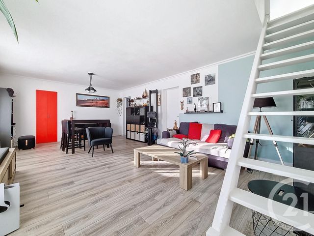 Appartement F4 à vendre - 4 pièces - 75.95 m2 - CHENNEVIERES SUR MARNE - 94 - ILE-DE-FRANCE - Century 21 Cnt Immobilier