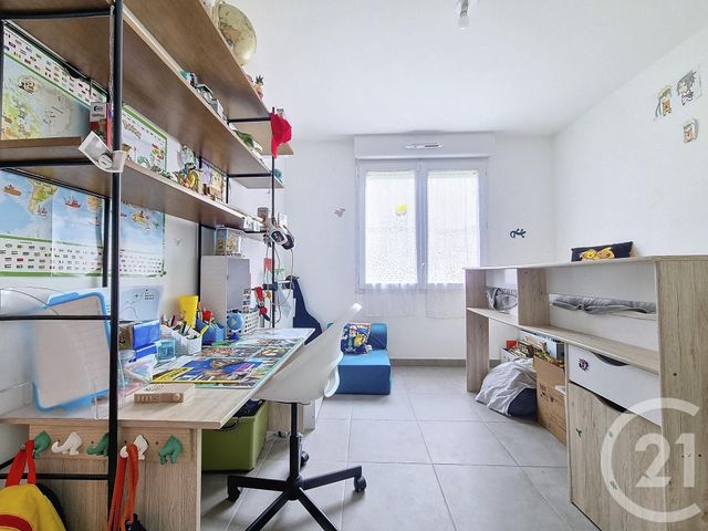 Appartement F3 à vendre - 3 pièces - 66.7 m2 - CHENNEVIERES SUR MARNE - 94 - ILE-DE-FRANCE - Century 21 Cnt Immobilier