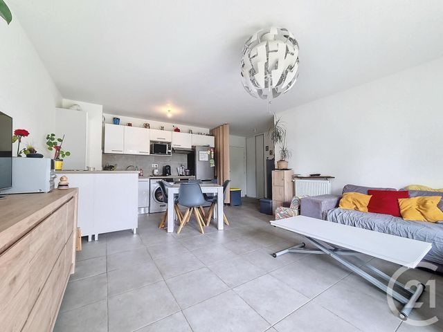 Appartement F3 à vendre - 3 pièces - 66.7 m2 - CHENNEVIERES SUR MARNE - 94 - ILE-DE-FRANCE - Century 21 Cnt Immobilier