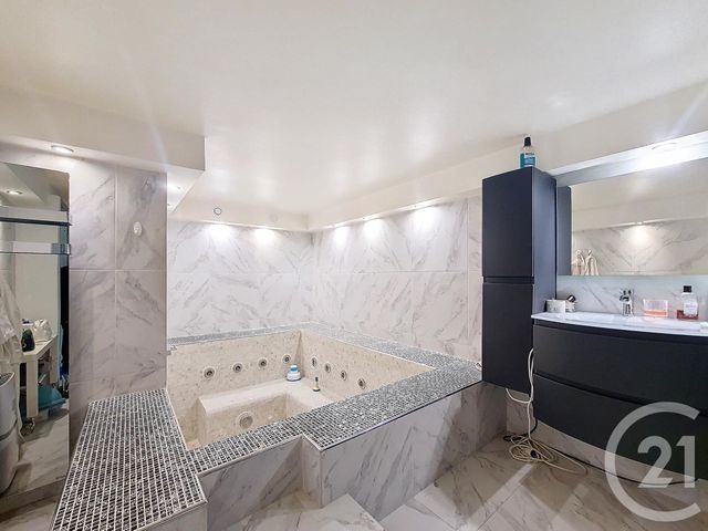 maison à vendre - 7 pièces - 185.0 m2 - CHENNEVIERES SUR MARNE - 94 - ILE-DE-FRANCE - Century 21 Cnt Immobilier