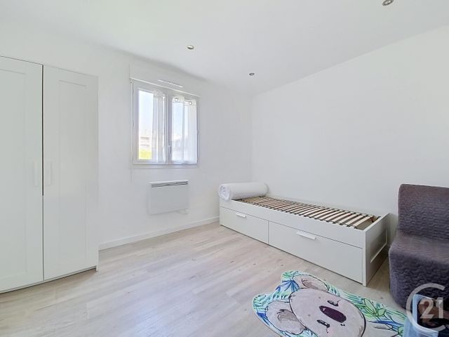 Appartement F3 à louer - 3 pièces - 57.0 m2 - CHENNEVIERES SUR MARNE - 94 - ILE-DE-FRANCE - Century 21 Cnt Immobilier