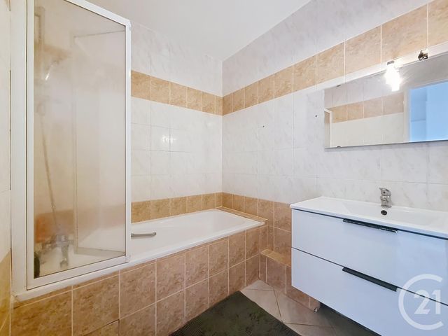 Appartement F3 à louer - 3 pièces - 65.63 m2 - CHENNEVIERES SUR MARNE - 94 - ILE-DE-FRANCE - Century 21 Cnt Immobilier