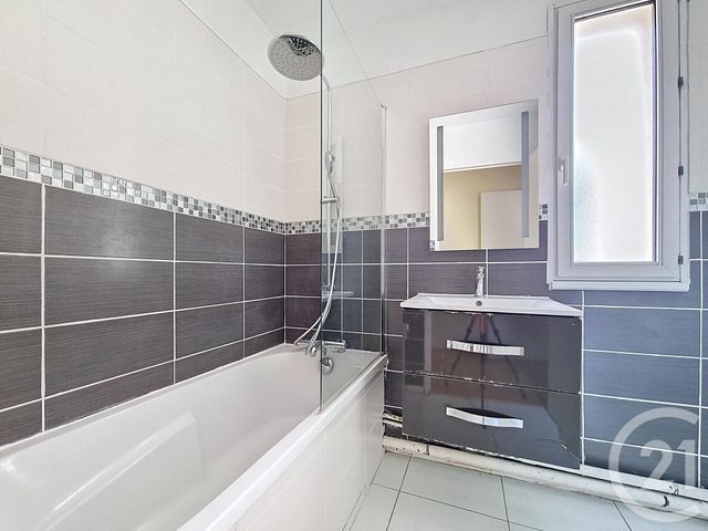 Afficher la photo en grand Appartement F2 à vendre - 2 pièces - 52.14 m2 - CHENNEVIERES SUR MARNE - 94 - ILE-DE-FRANCE - Century 21 Cnt Immobilier