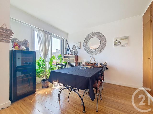 Appartement F5 à vendre - 5 pièces - 85.01 m2 - CHENNEVIERES SUR MARNE - 94 - ILE-DE-FRANCE - Century 21 Cnt Immobilier