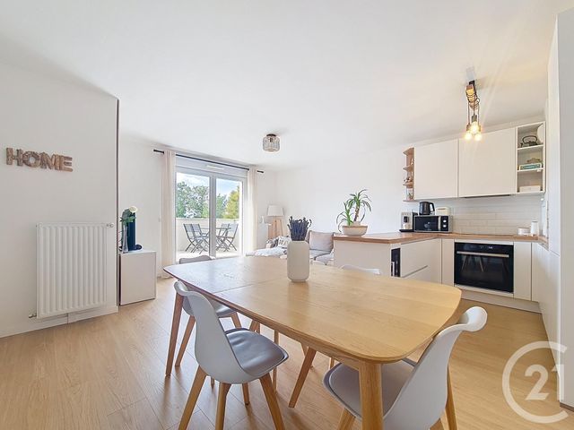 Appartement F4 à vendre - 4 pièces - 91.0 m2 - CHENNEVIERES SUR MARNE - 94 - ILE-DE-FRANCE - Century 21 Cnt Immobilier