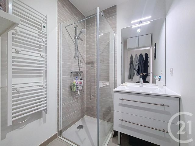 Appartement F4 à vendre - 4 pièces - 91.0 m2 - CHENNEVIERES SUR MARNE - 94 - ILE-DE-FRANCE - Century 21 Cnt Immobilier