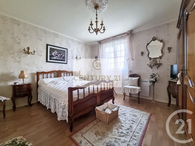 maison à vendre - 6 pièces - 141.88 m2 - CHENNEVIERES SUR MARNE - 94 - ILE-DE-FRANCE - Century 21 Cnt Immobilier