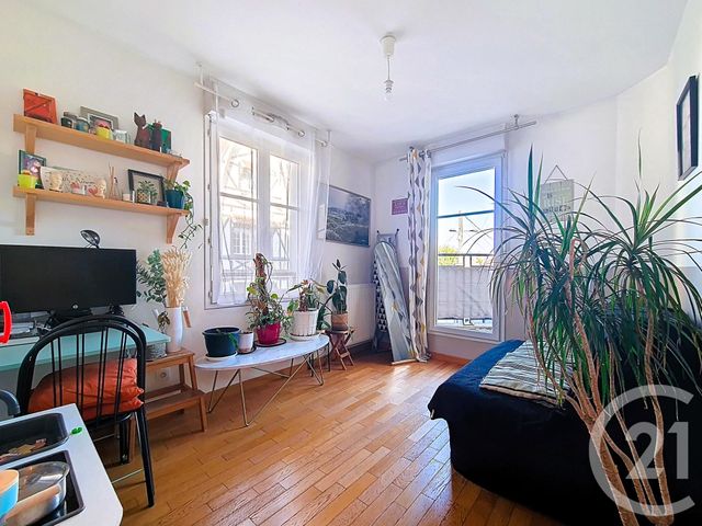 Appartement F4 à vendre - 4 pièces - 77.13 m2 - CHENNEVIERES SUR MARNE - 94 - ILE-DE-FRANCE - Century 21 Cnt Immobilier