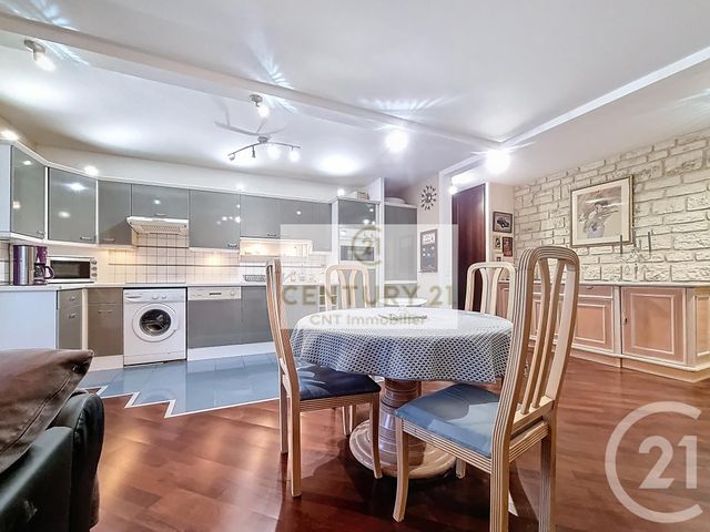 Appartement F3 à vendre - 3 pièces - 70.23 m2 - CHENNEVIERES SUR MARNE - 94 - ILE-DE-FRANCE - Century 21 Cnt Immobilier