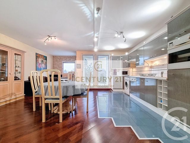 Appartement F3 à vendre - 3 pièces - 70.23 m2 - CHENNEVIERES SUR MARNE - 94 - ILE-DE-FRANCE - Century 21 Cnt Immobilier