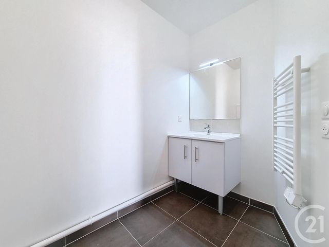 Appartement F2 à louer - 2 pièces - 46.33 m2 - LA VARENNE ST HILAIRE - 94 - ILE-DE-FRANCE - Century 21 Cnt Immobilier