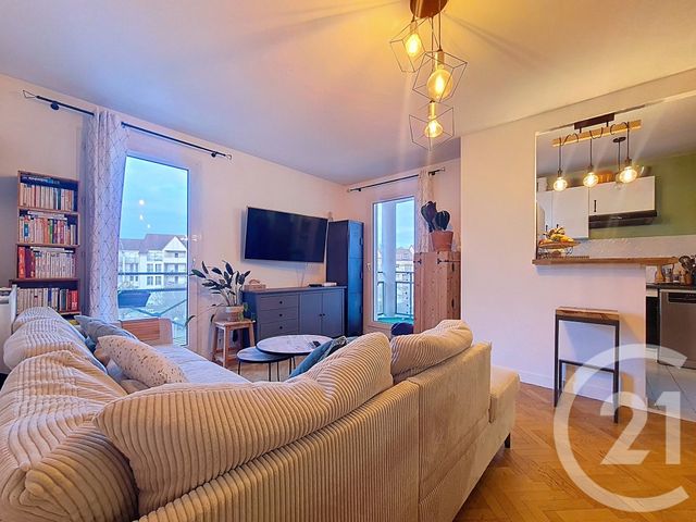 Appartement F2 à louer - 2 pièces - 48.4 m2 - SUCY EN BRIE - 94 - ILE-DE-FRANCE - Century 21 Cnt Immobilier