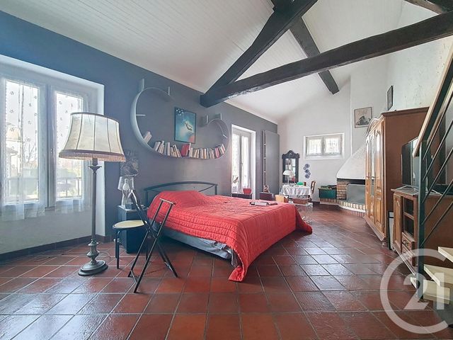 maison à vendre - 7 pièces - 212.2 m2 - CHENNEVIERES SUR MARNE - 94 - ILE-DE-FRANCE - Century 21 Cnt Immobilier