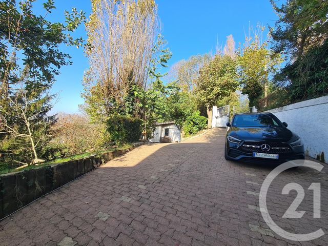 maison à vendre - 6 pièces - 132.0 m2 - CHAMPIGNY SUR MARNE - 94 - ILE-DE-FRANCE - Century 21 Cnt Immobilier