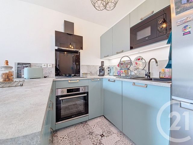 Appartement F3 à vendre - 3 pièces - 60.47 m2 - PONTAULT COMBAULT - 77 - ILE-DE-FRANCE - Century 21 Cnt Immobilier