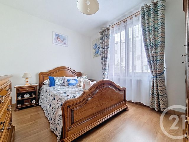 Appartement F3 à vendre - 3 pièces - 53.71 m2 - MONTREUIL - 93 - ILE-DE-FRANCE - Century 21 Cnt Immobilier