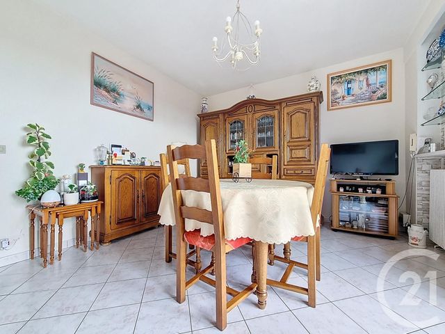 Appartement F3 à vendre - 3 pièces - 53.71 m2 - MONTREUIL - 93 - ILE-DE-FRANCE - Century 21 Cnt Immobilier