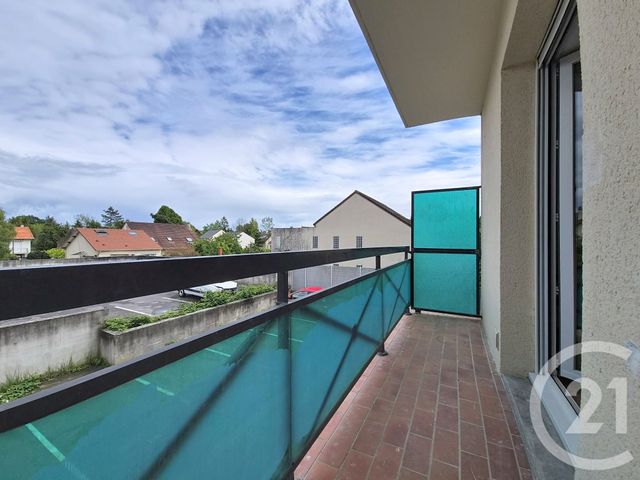 Appartement F1 à louer - 1 pièce - 25.0 m2 - PONTAULT COMBAULT - 77 - ILE-DE-FRANCE - Century 21 Cnt Immobilier