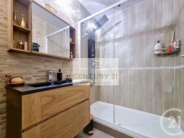 Appartement F4 à vendre - 4 pièces - 74.0 m2 - CHENNEVIERES SUR MARNE - 94 - ILE-DE-FRANCE - Century 21 Cnt Immobilier