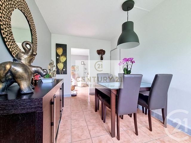 Appartement F4 à vendre - 4 pièces - 74.0 m2 - CHENNEVIERES SUR MARNE - 94 - ILE-DE-FRANCE - Century 21 Cnt Immobilier