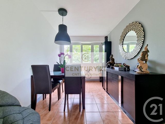 Appartement F4 à vendre - 4 pièces - 74.0 m2 - CHENNEVIERES SUR MARNE - 94 - ILE-DE-FRANCE - Century 21 Cnt Immobilier