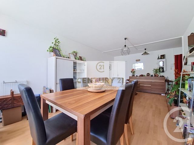 Appartement F4 à vendre - 4 pièces - 82.09 m2 - CHENNEVIERES SUR MARNE - 94 - ILE-DE-FRANCE - Century 21 Cnt Immobilier