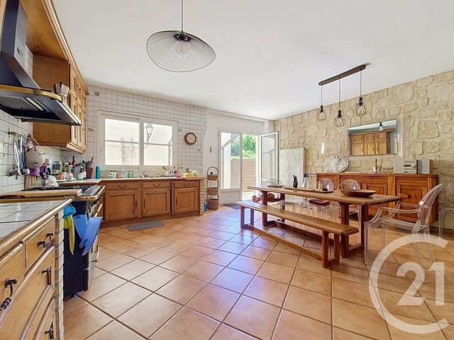 maison à vendre - 7 pièces - 212.2 m2 - CHENNEVIERES SUR MARNE - 94 - ILE-DE-FRANCE - Century 21 Cnt Immobilier