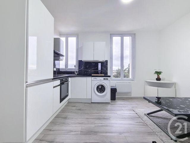 Appartement F2 à louer - 2 pièces - 26.02 m2 - LA VARENNE ST HILAIRE - 94 - ILE-DE-FRANCE - Century 21 Cnt Immobilier