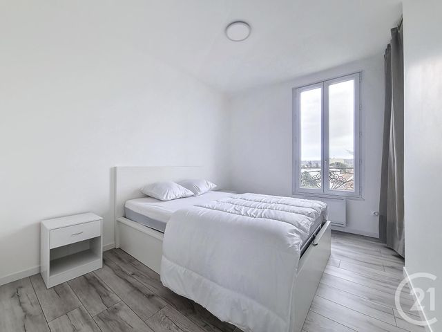 Appartement F2 à louer - 2 pièces - 26.02 m2 - LA VARENNE ST HILAIRE - 94 - ILE-DE-FRANCE - Century 21 Cnt Immobilier