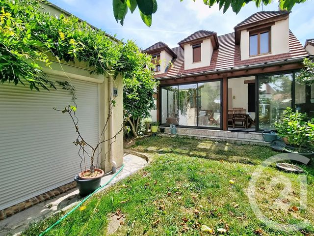 maison à vendre - 5 pièces - 139.49 m2 - OZOIR LA FERRIERE - 77 - ILE-DE-FRANCE - Century 21 Cnt Immobilier