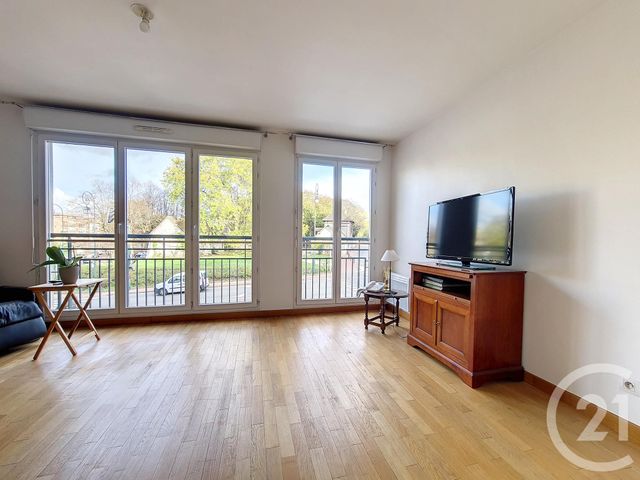 Appartement F2 à louer - 2 pièces - 43.02 m2 - SUCY EN BRIE - 94 - ILE-DE-FRANCE - Century 21 Cnt Immobilier