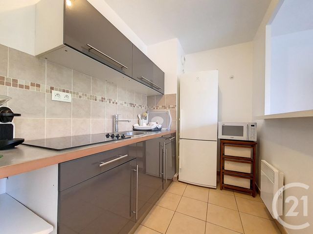 Appartement F2 à louer - 2 pièces - 43.02 m2 - SUCY EN BRIE - 94 - ILE-DE-FRANCE - Century 21 Cnt Immobilier